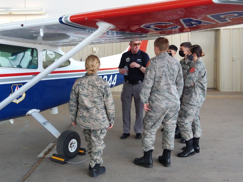 CAP Pilot introduces cadets to a CAP aircraft (photo by Lt Pecorella)